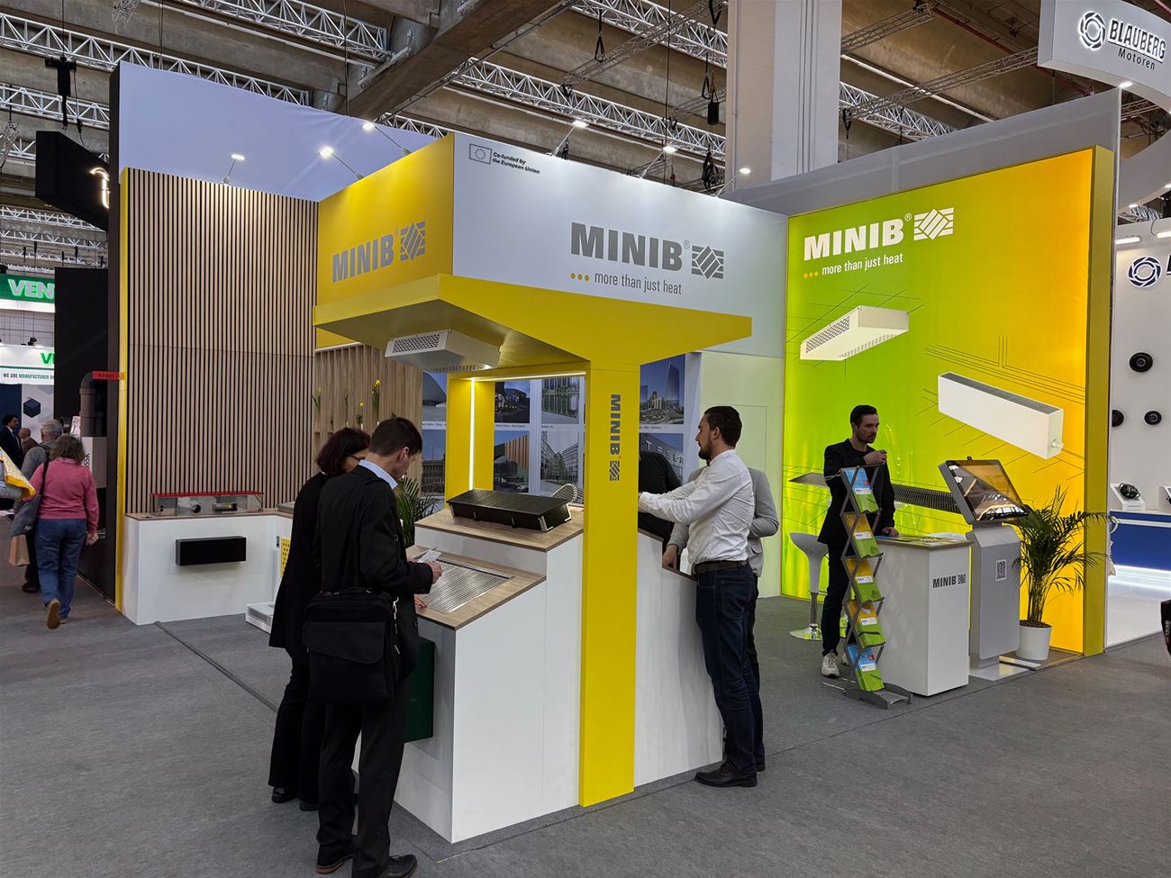 MINIB convectors heat and cool in Frankfurt